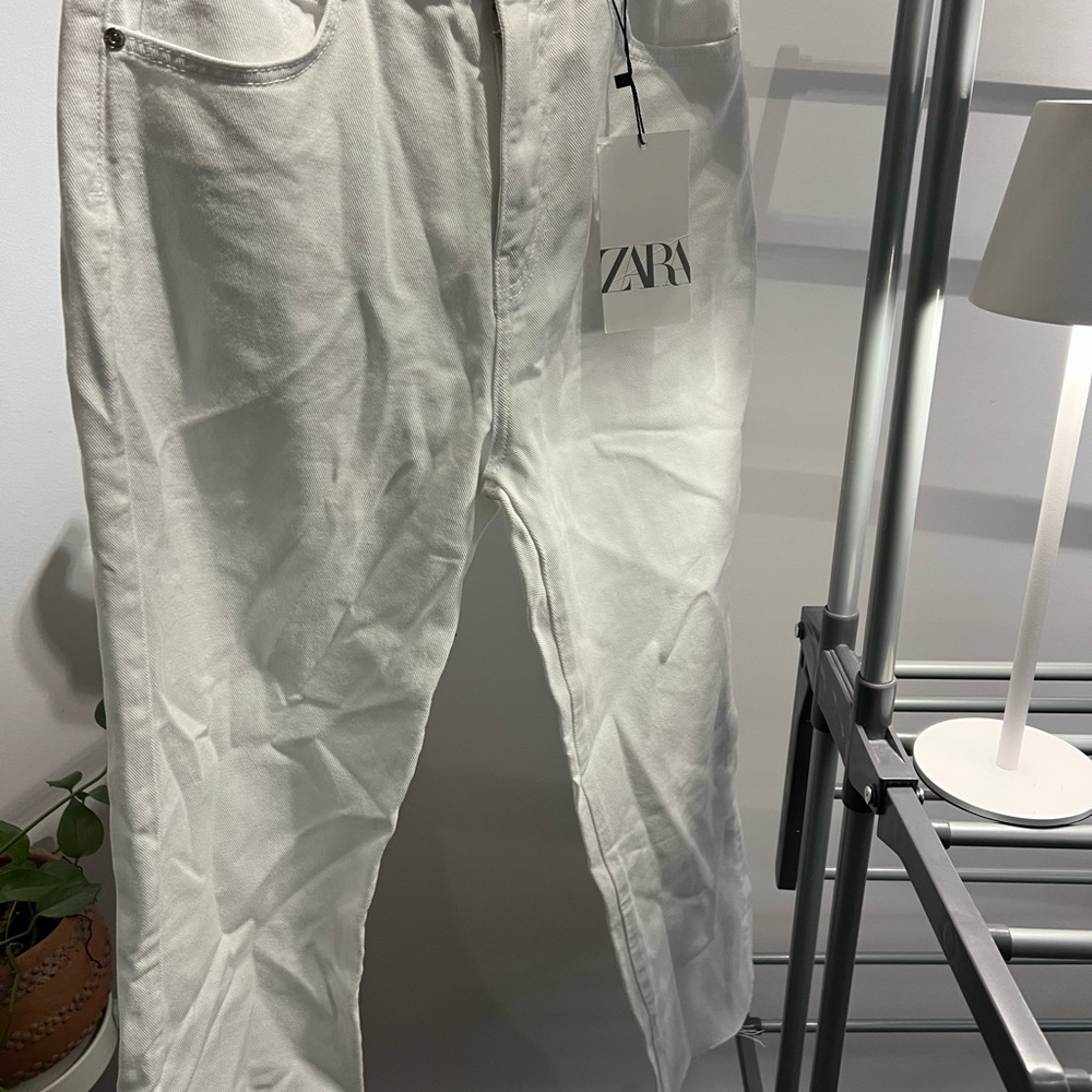 Zara Woman’s White Jeans